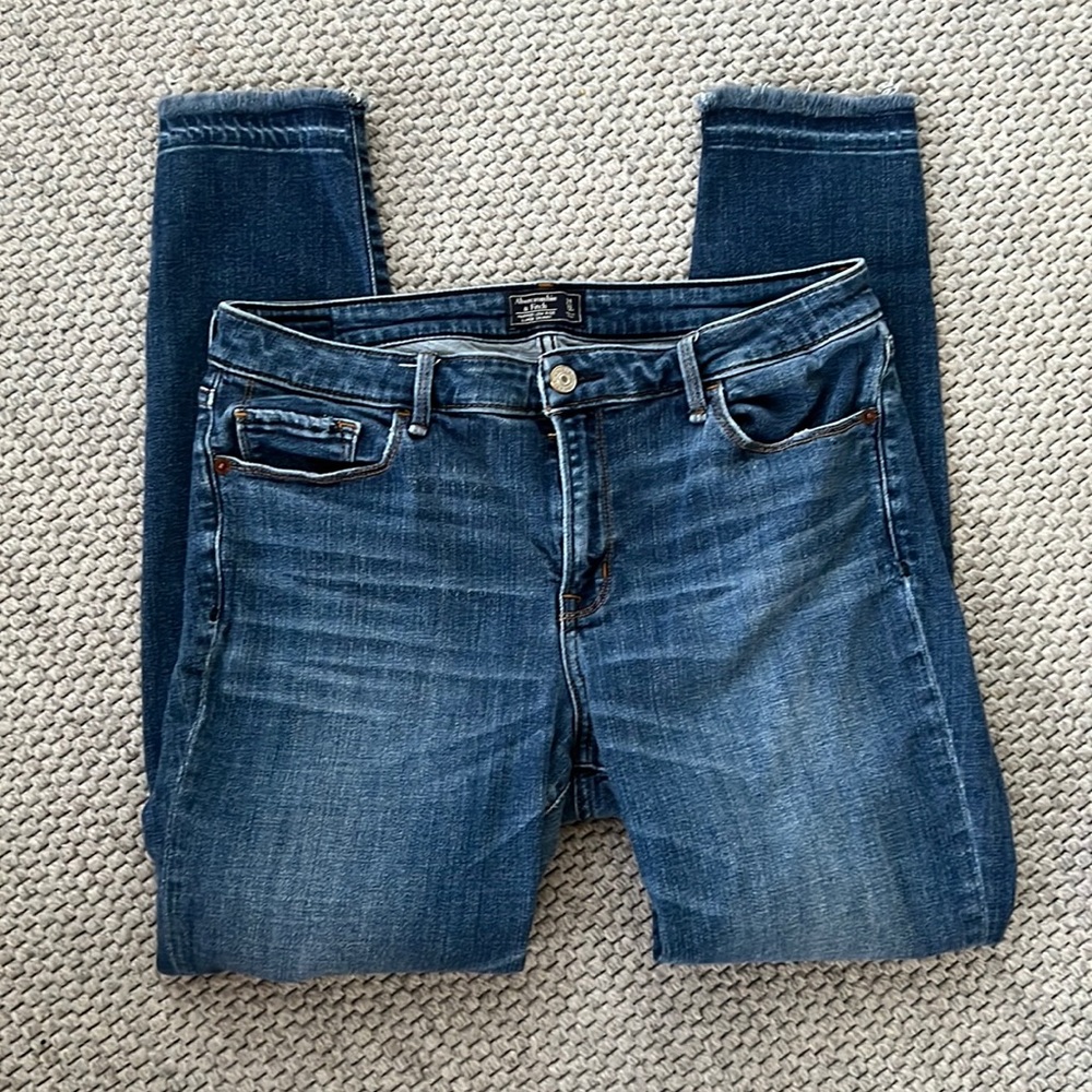Abercrombie & Fitch Women's Dark Blue Denim Jeans